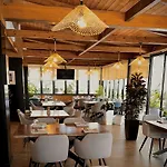 Fishland Seaside Plazhi San Pietro