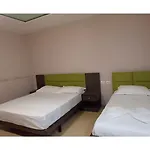 Fishland Seaside Hotel *