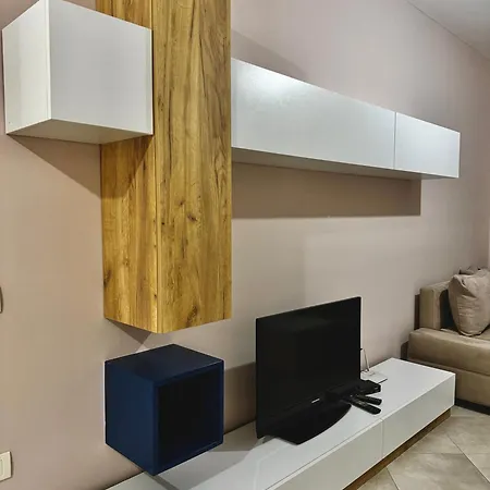 Fishland Seaside Hotel Plazhi San Pietro