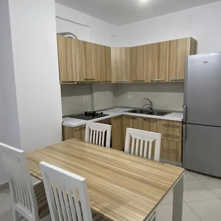 Hotel Fish Land Plazhi San Pietro