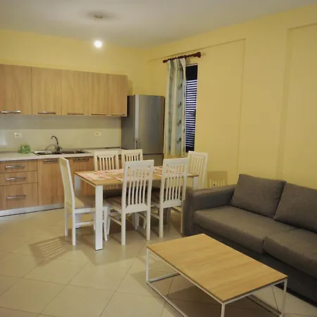 Hotel Fish Land Plazhi San Pietro