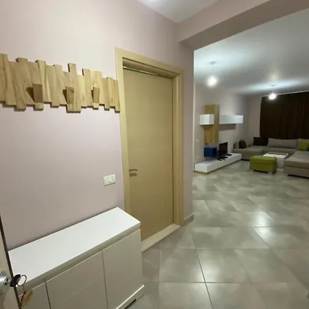 Fishland Seaside فندق