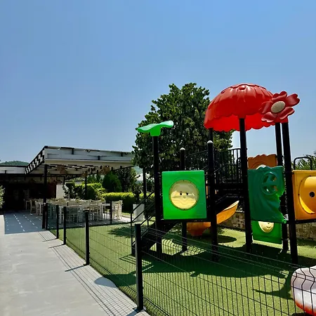 Fishland Seaside Apartments