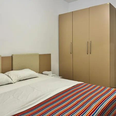 Fishland Seaside Apartments *