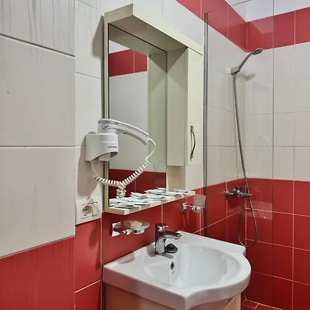 Fishland Seaside Apartments Hotel *
