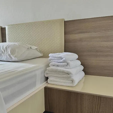 Fishland Seaside Apartments *