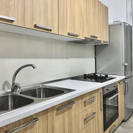 Fishland Seaside Plazhi San Pietro